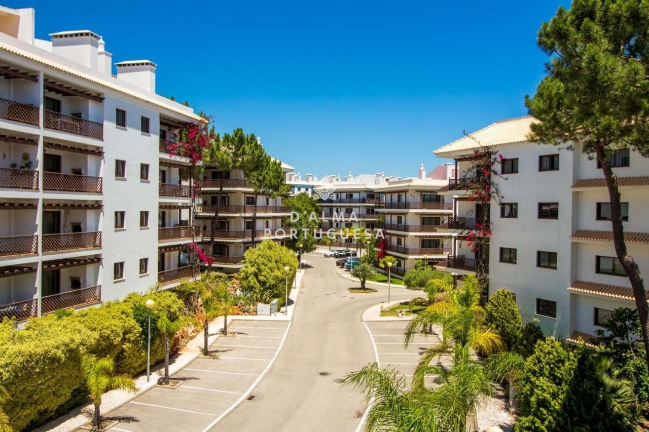D'Alma Falésia Beach Apartment Albufeira Bagian luar foto